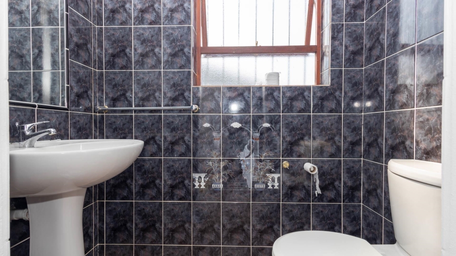 3 Bedroom Property for Sale in Parklands Western Cape